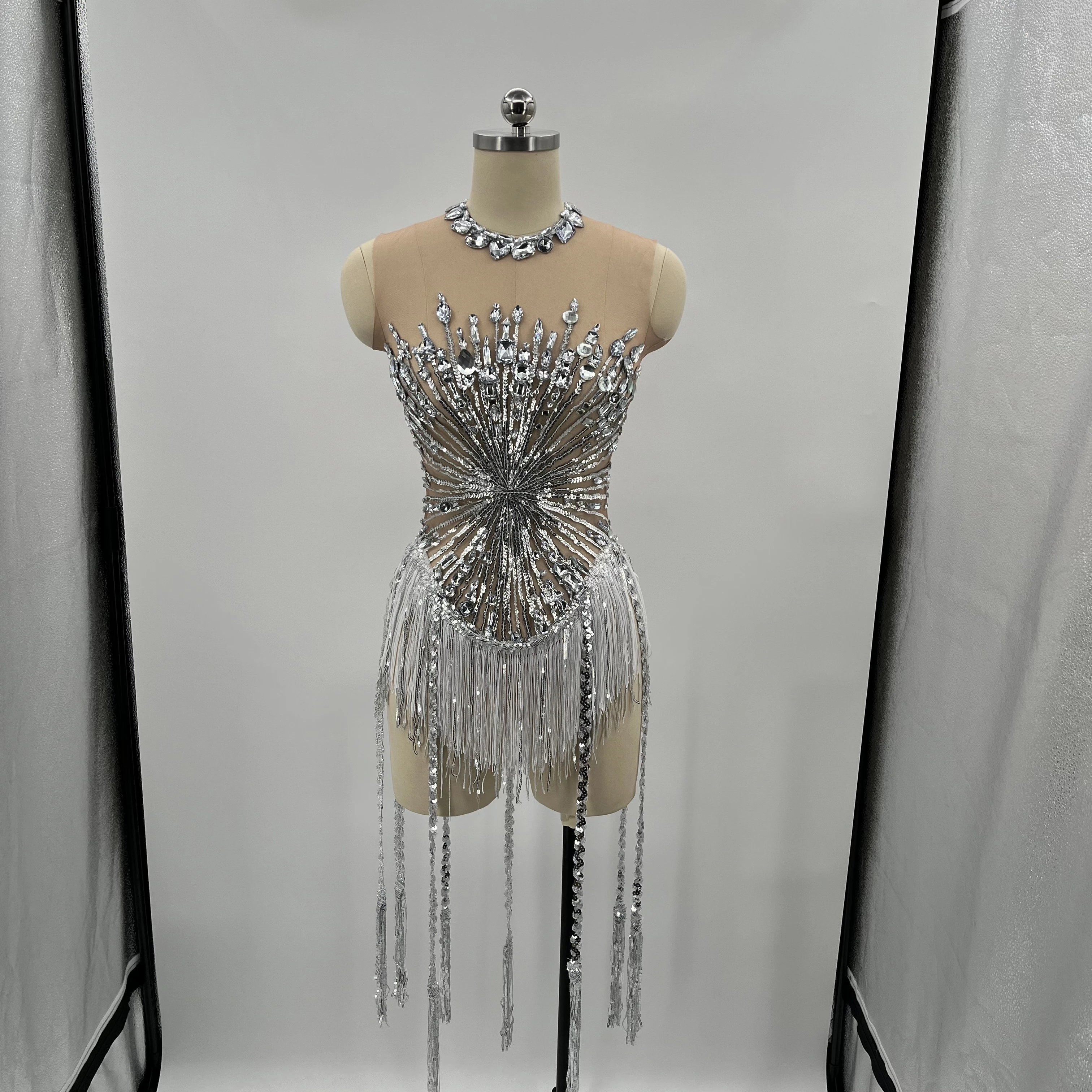 Mini combinaison Sexy en maille pour femmes, cristal et perles de diamant, luxueuse, pour fête, Bar, discothèque, spectacle sur scène, Costume de reine