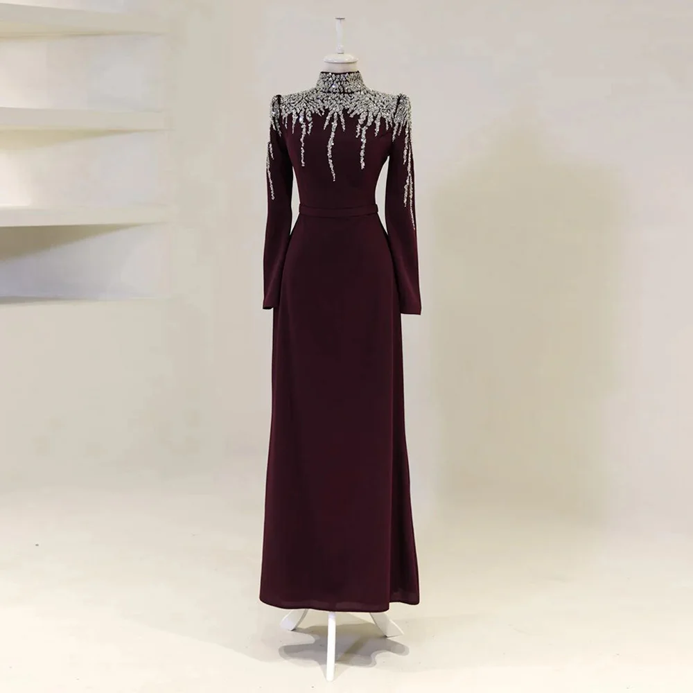 2025 Nuovo abito da sera personalizzato collo alto maniche lunghe paillettes lunghezza pavimento dritto spettacolo abito da festa abiti da ballo sauditi