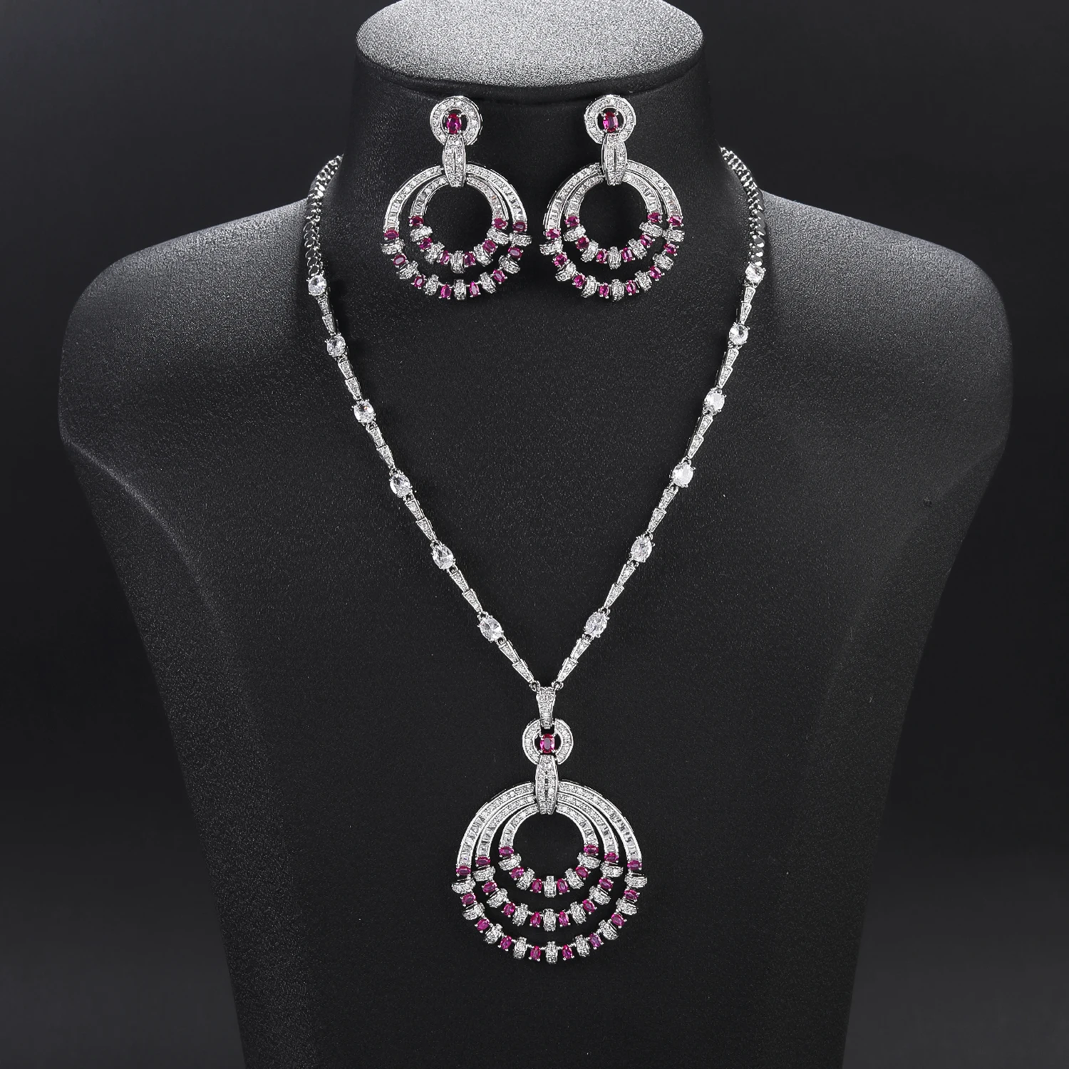 Trendy Elegant Cubic Zirconia Round Pendant Design Necklace Earrings Set Lady Party Accessories Wholesale CN11621