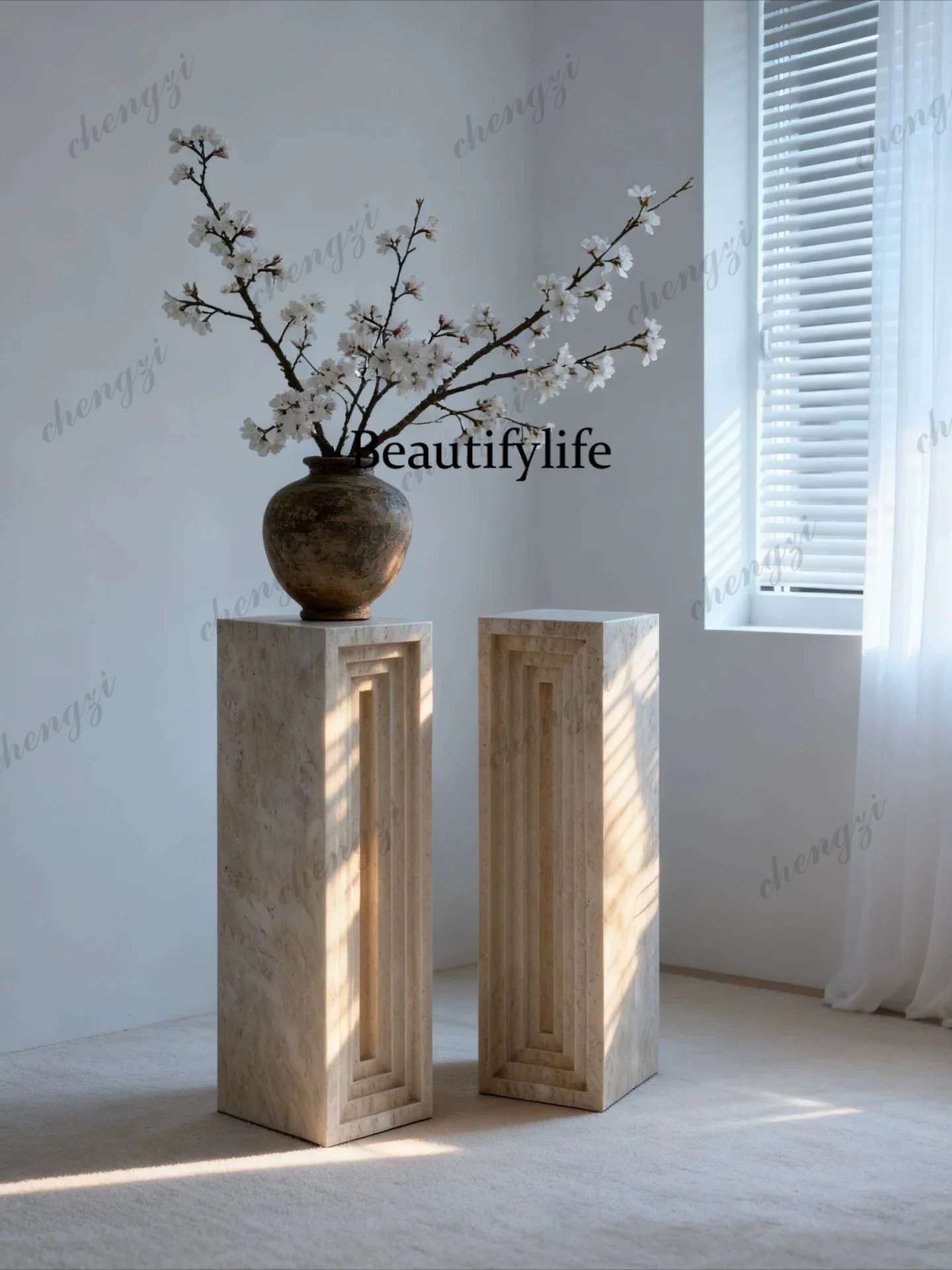 Floor-to-ceiling sculpture base ornament pier pier display stand column