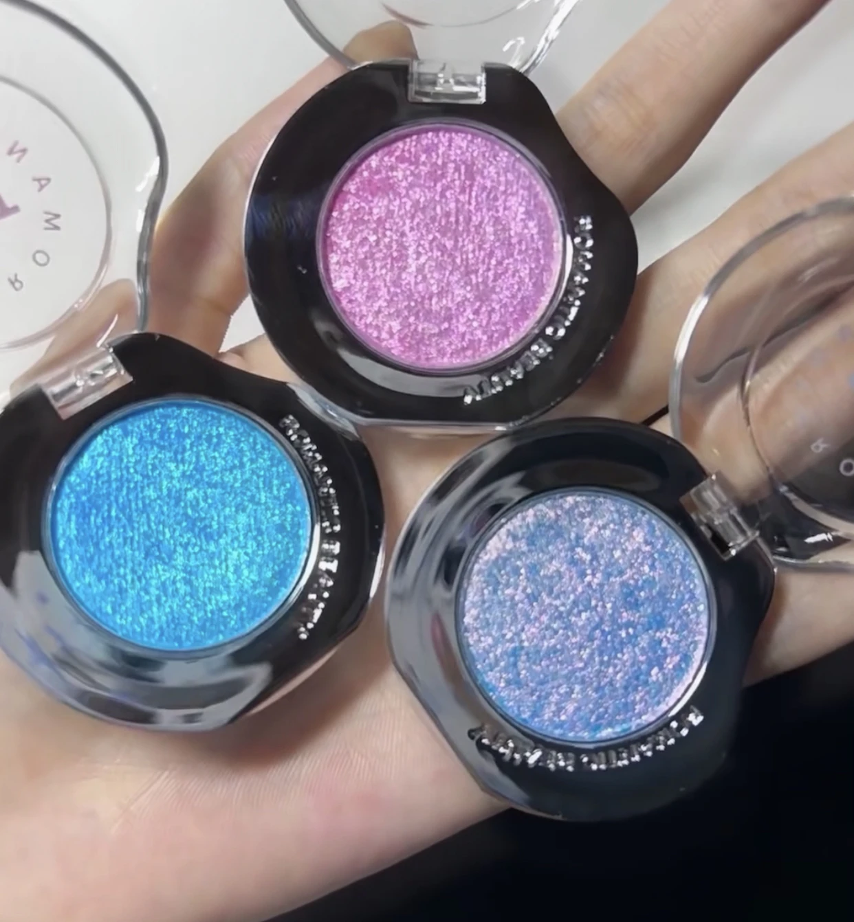 

RMT Chameleon Single Color Eyeshadow Pearlescent Glitter High Gloss Monochrome EyeShadow Makeup