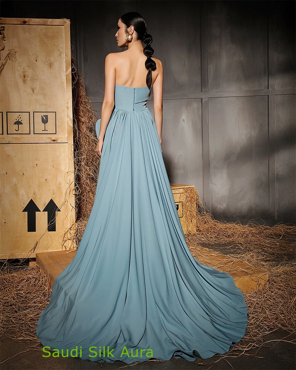Maßgeschneidertes modernes blaues Jersey-Abendkleid, Temperament, trägerlos, ärmellos, Partykleid, modisch, bodenlang, Promi-Kleider