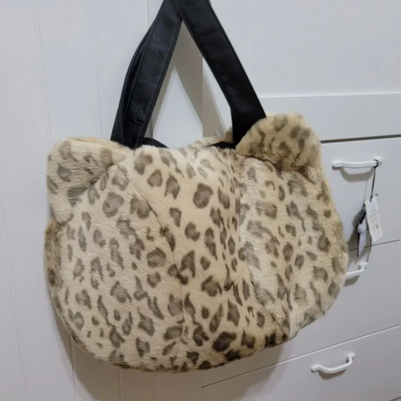 Miniso Sanrio Hellokitty Plush Fabric Leopard-Print Shoulder Bag Handbag For Women Large Capacity Tote Purse Side Bags For Girls