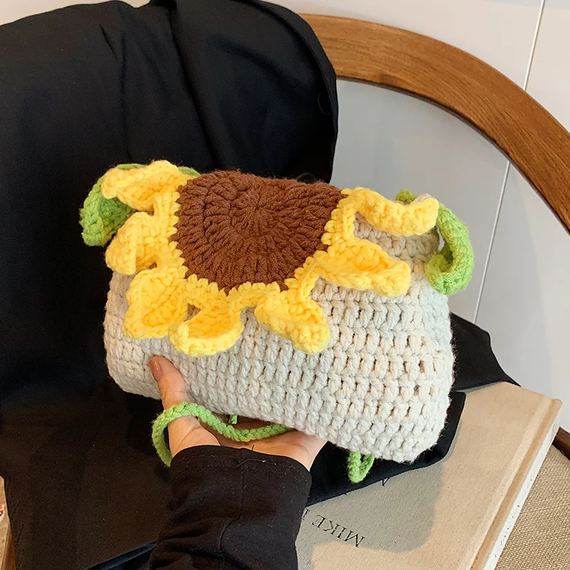 Big Sunflower Crochet Handbag Fashion Knitted Bag Flap Messenger Bag Lady Satchel Casual Handmade Bag Versatile Crossbody Purse