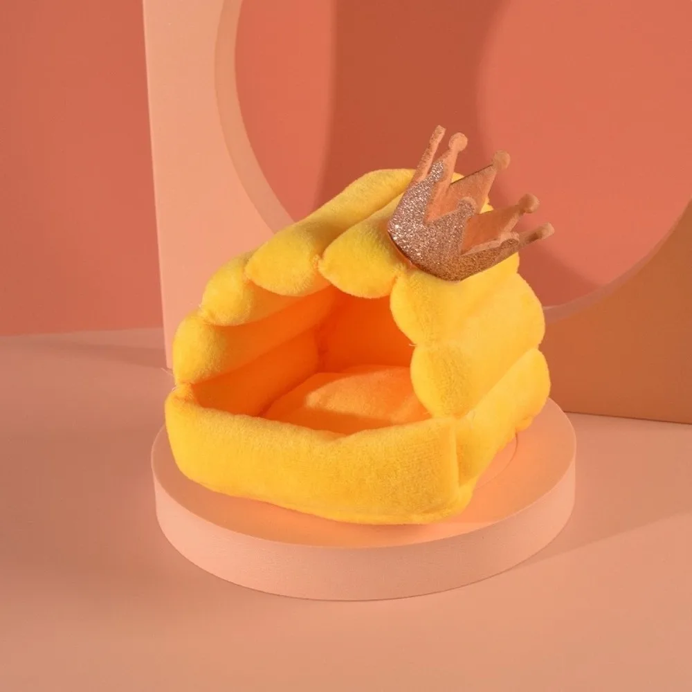 

Warm Hamster Cotton Nest Windproof Thickened Small Pet Sleeping House Cartoon Strawberry Design Pet Bed House