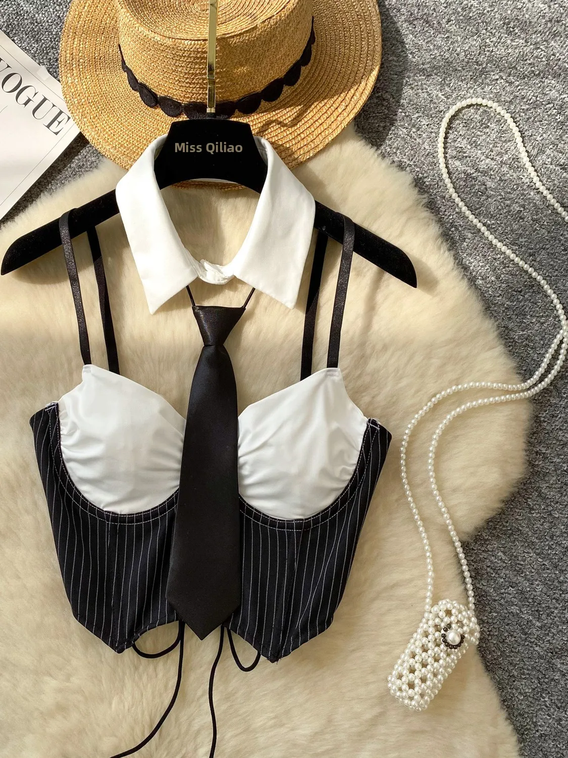 American Sle Spicy Girl Summer New Design Hollow out Ne Strap Color Blo Crop Top Women's Faion Bal Vest Top