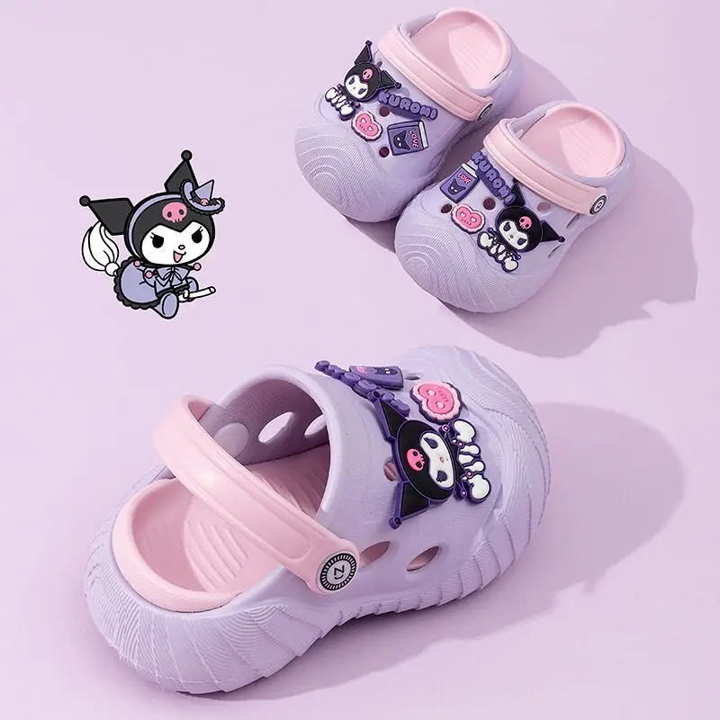 

Sanrios New Style Hole Shoes Cartoon Kuromi Summer Sandals Indoor Non Slip Children's Bag Toe Slippers Outside Wear Comfortable