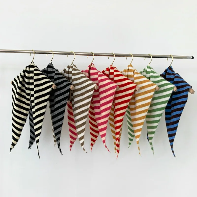 

British Korean Triangle Scarf Niche Wool Triangular Scarf Women Headscarf Knitted Scarf Multi-functional Warm Knitted Scarf