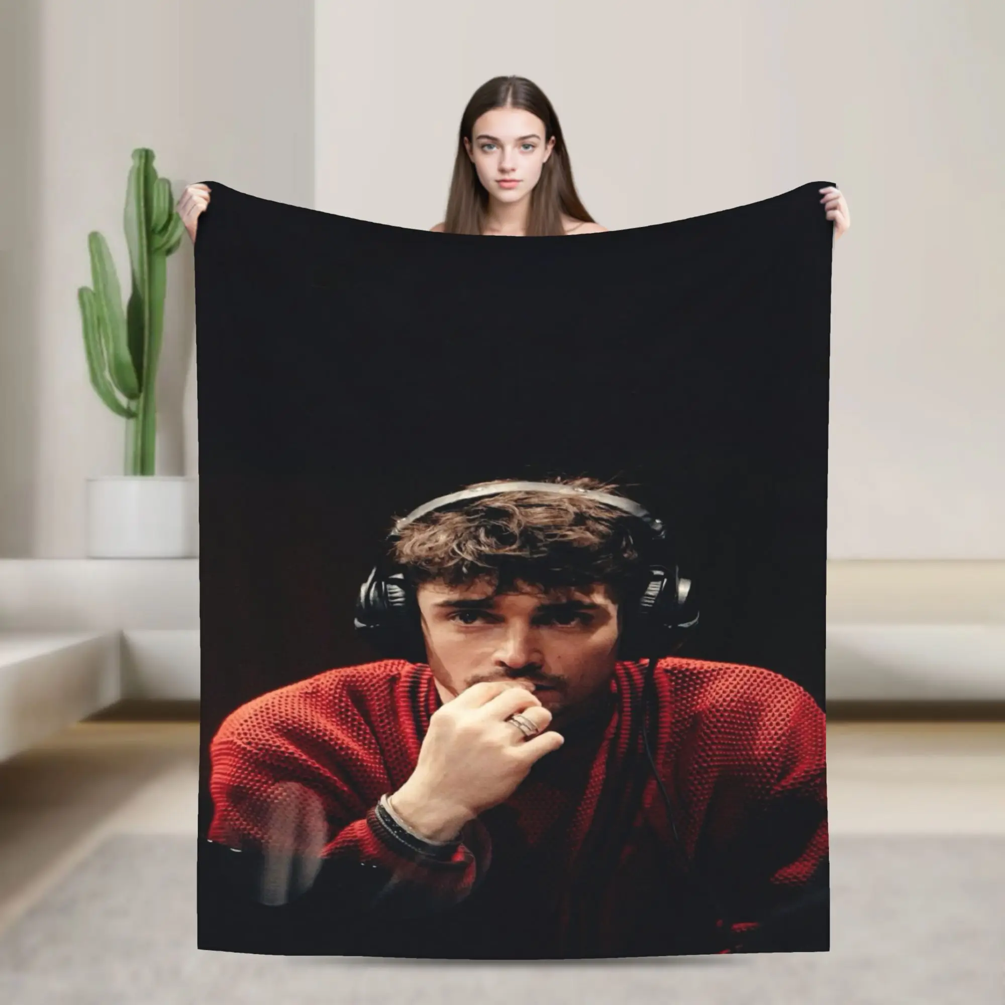 C-Charles L-Leclercs Super Soft Blanket  Decorative Plush Throw Blanket Fashion Living Room Flannel Bedspread Sofa Bed Cover