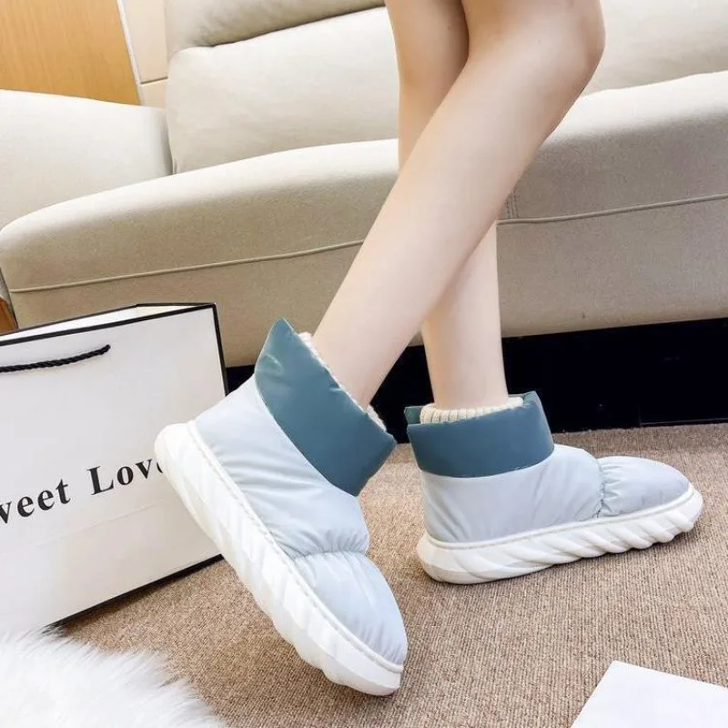 Winter High Top Down Cotton Shoes Women  Woolen Mouth Warm Snowy Boots Lady Mixed Colored Plush Thick Casual Fashion Short Boots