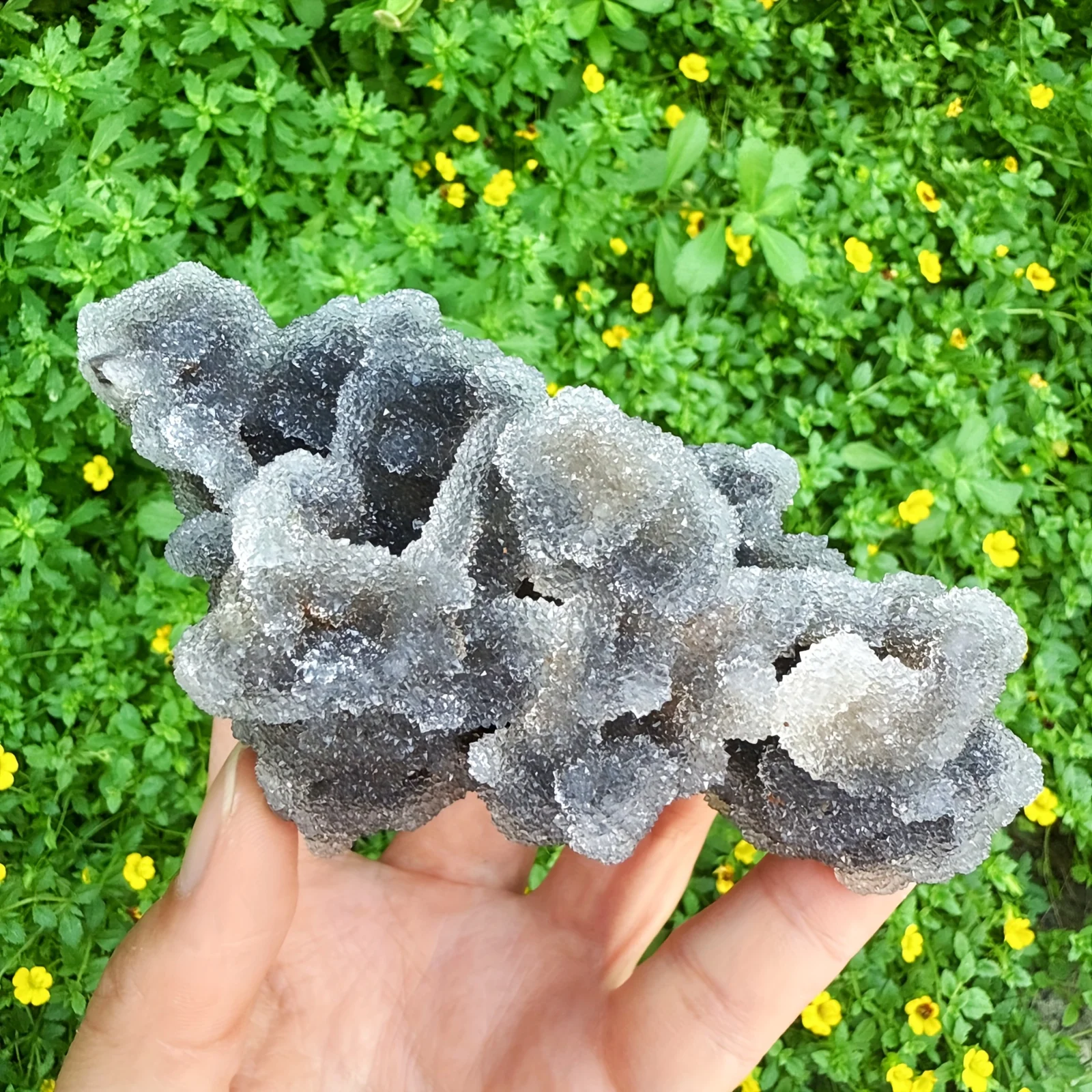 1PC Natural Sphalerite Cluster - Gray To Black Geode with White Veins,Home/Office Decor, Zinc Ore Mineralogy Gift for Collectors