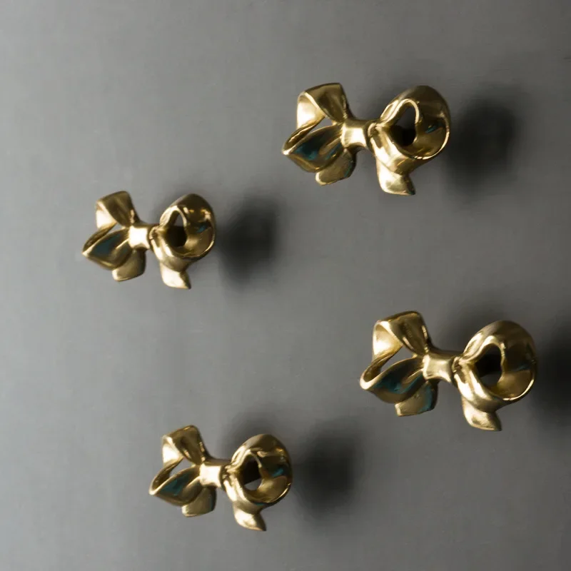 

Brass Bowknot Single Hole Knobs and Handles for Drawers Nordic Light Luxury Wardrobe Bedside Table Shoe Cabinet Decorative Knob