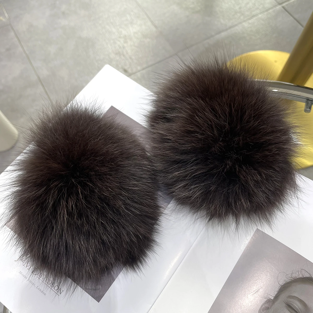 2026 New Style Fox Fur Cuff Arm Warmer Lady Bracelet Real Fur Wristband Glove High Quality Fox fur Cuffs Hot Sale Wrist Warmer