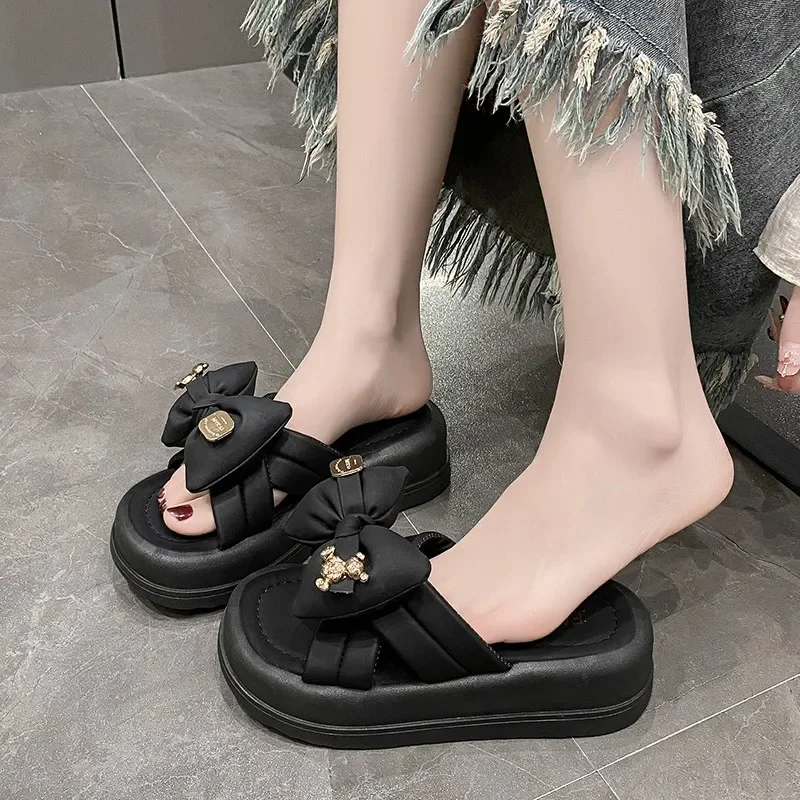 Fashion Flat Heels Butterfly Metal Decor Slippers Women Flip Flop Green Sandals New Summer Slides Chanclas Mujer  Ladies Shoes