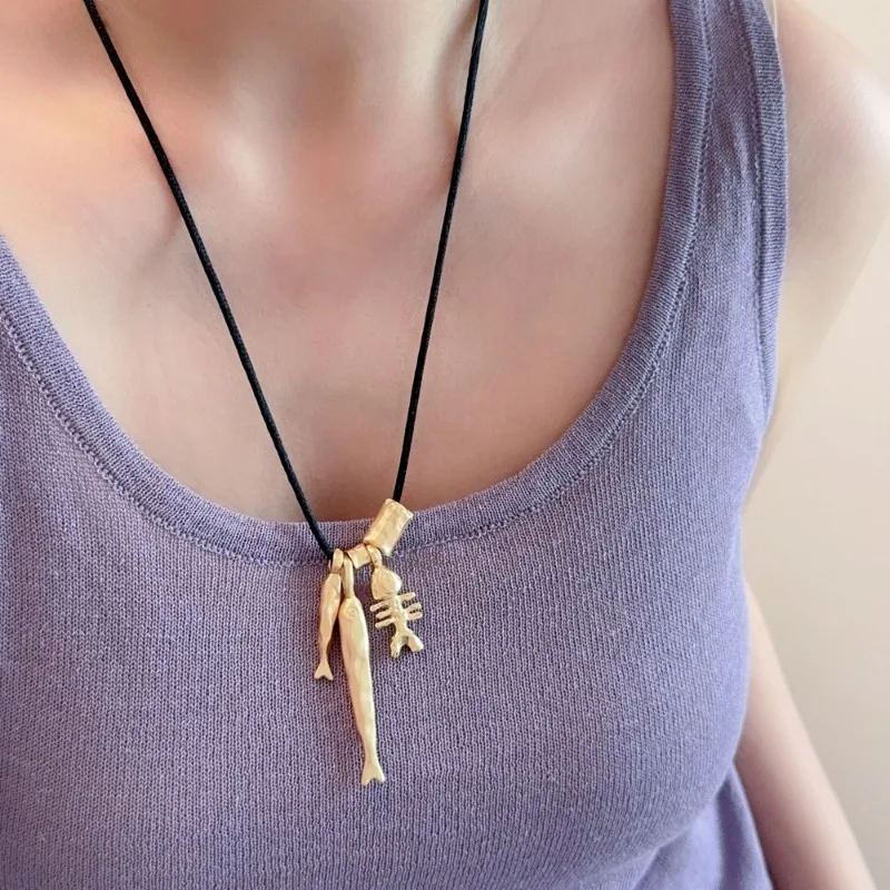 Minar 2025 Autumn Winter New Metallic Fish Bone Pendant Necklaces for Women Femme Long Adjustable Wax Rope Sweater Chain Chain