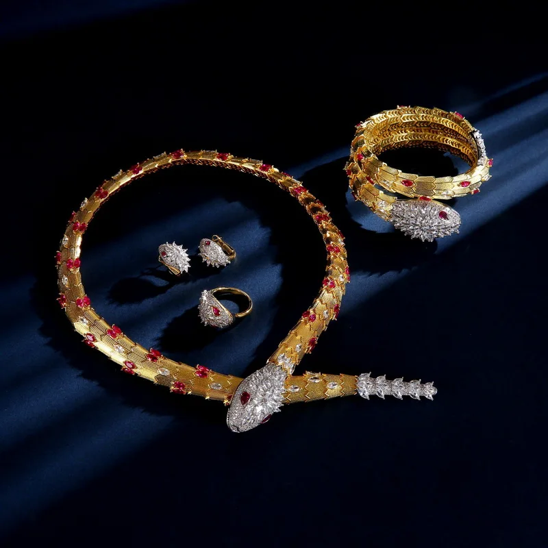 Designer Collection Style Ring Earrings Bracelet Necklace Plated Gold Color Zircon Green Red Eyes Snake Serpent Jewelry Sets
