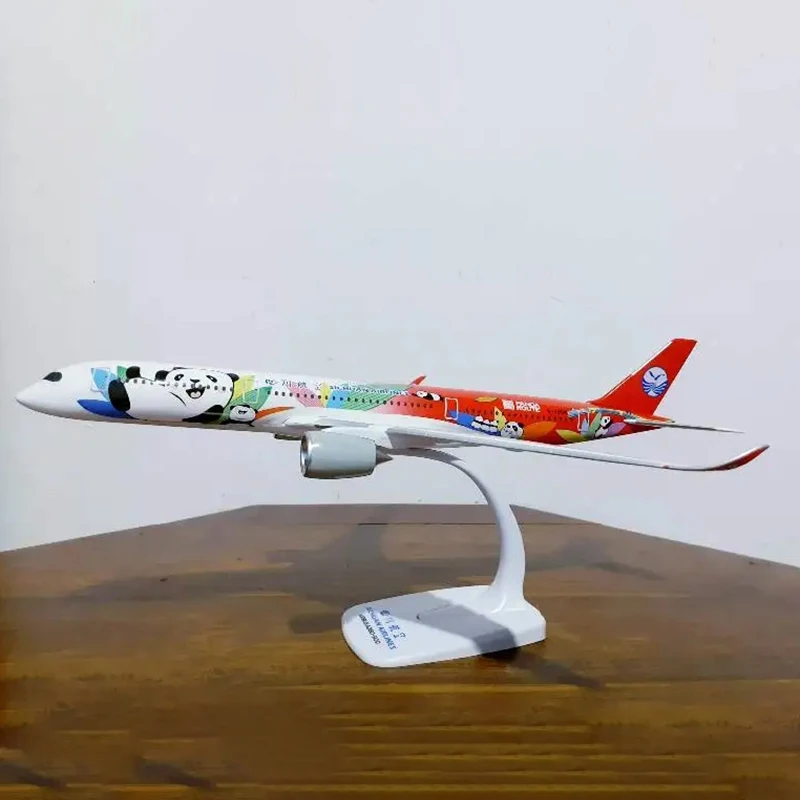 1/200 Scale A350 A350-900 Sichuan Panda Airline Aircraft Plastic ABS Assembly Plane Model Airplanes Model Toy For Collection