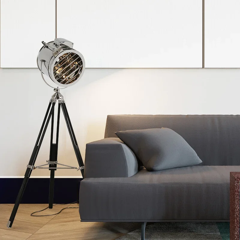 Nordic Vintage industrialny styl kreatywny złoty/chrom salon sypialnia sala wystawowa z litego drewna lampa podłogowa Led na statywie