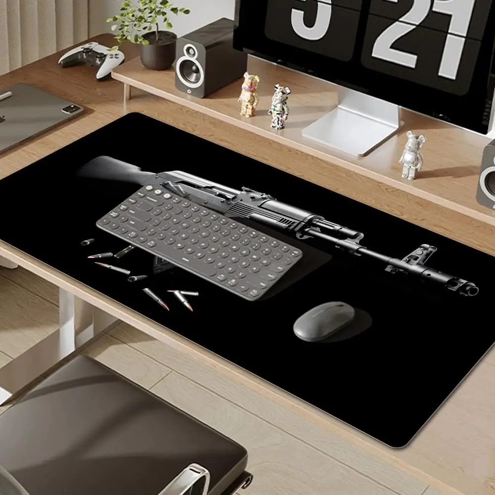 Waffe Computer Mauspad Anime Gewehre Tisch matte xxl Mauspad Gamer 900x400 Deskpad Tastatur Gaming Matten Deskmat Spiel matte Schrank