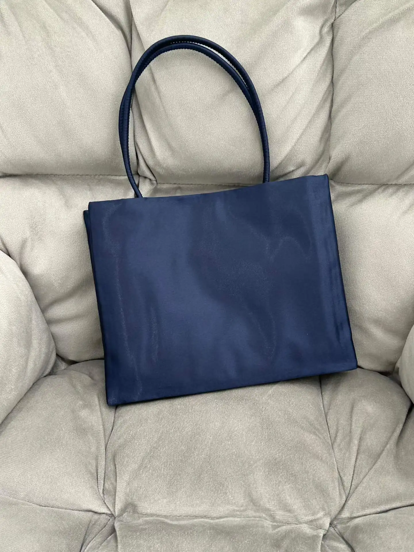 New Trendy Versatile Shoulder Bag Luxury Silk‑Texture Small Handbag Soft Lightweight Evening Bag Women Elegant Daily Party Mini Tote Purse