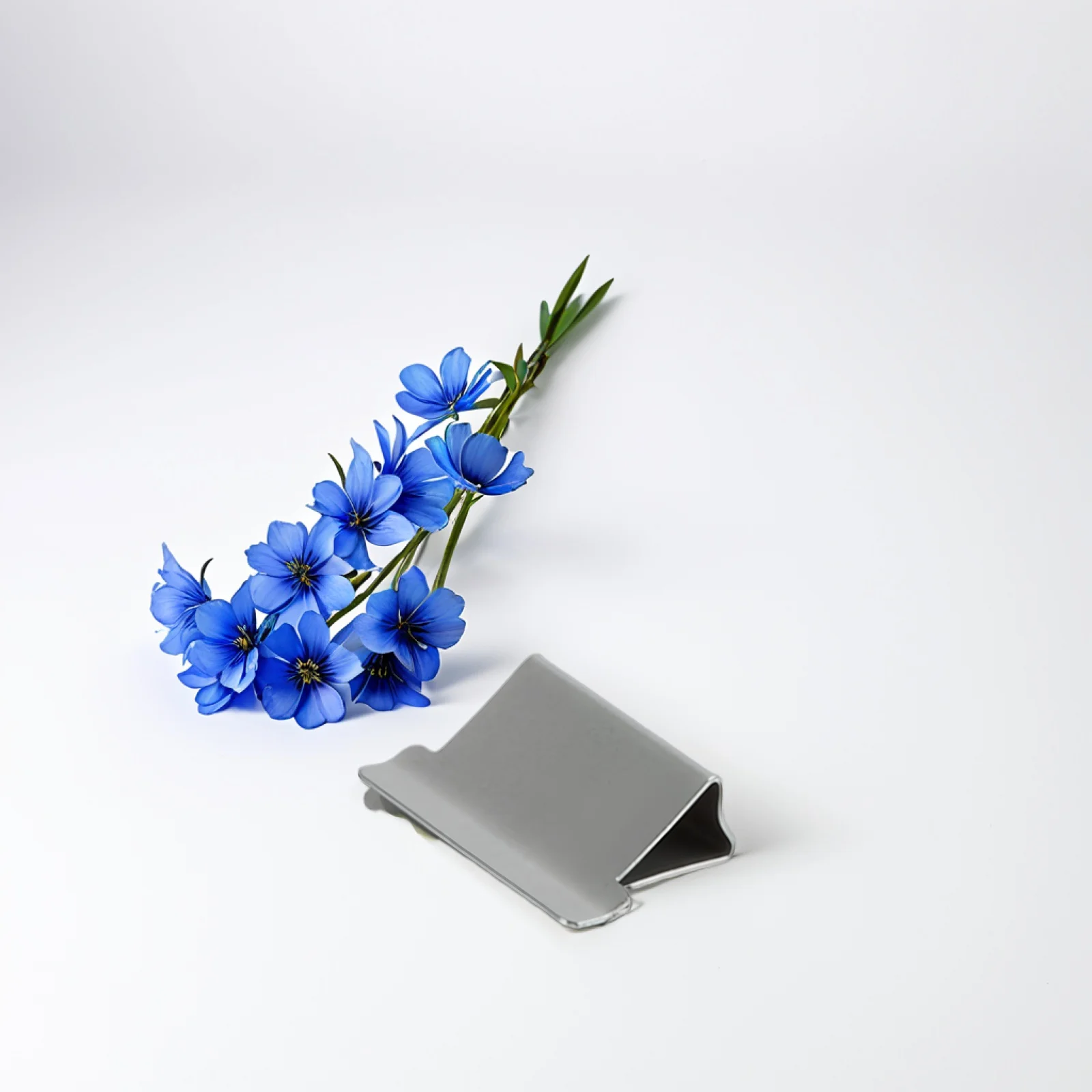 

50pcs Paper Clip Clam Clips Office Supplies Metal Stationery Dispenser Neutral School Refill Staples Document Binding