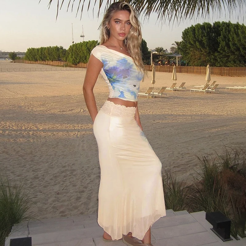 

Женский комплект из двух предметов: топ без рукавов с кружевной отделкой и длинная юбка с высокой талией, летний комплект для женщин, облегающий крой.