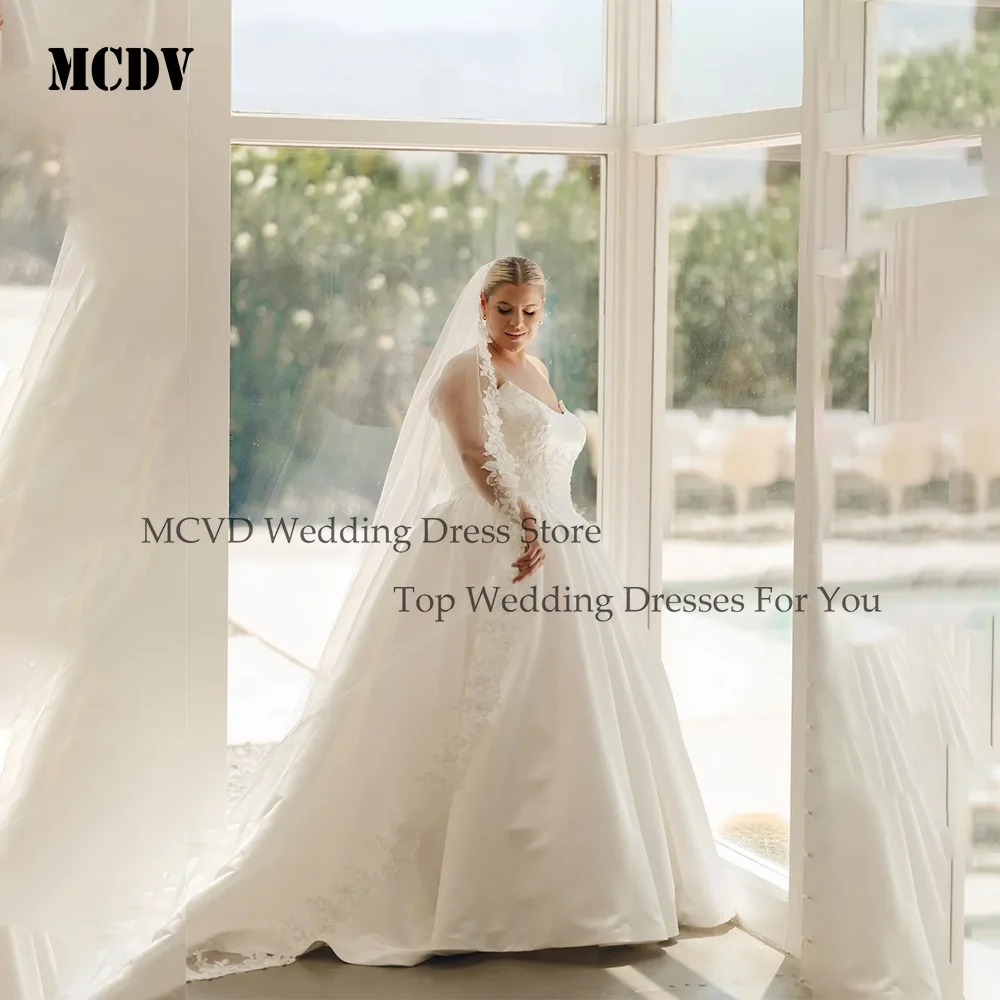 

Vintage Wedding Dresses 2026 Luxury Applique Strapless Pocket Satin Bride Gowns A-Line Plus Size robe de mariée Customized