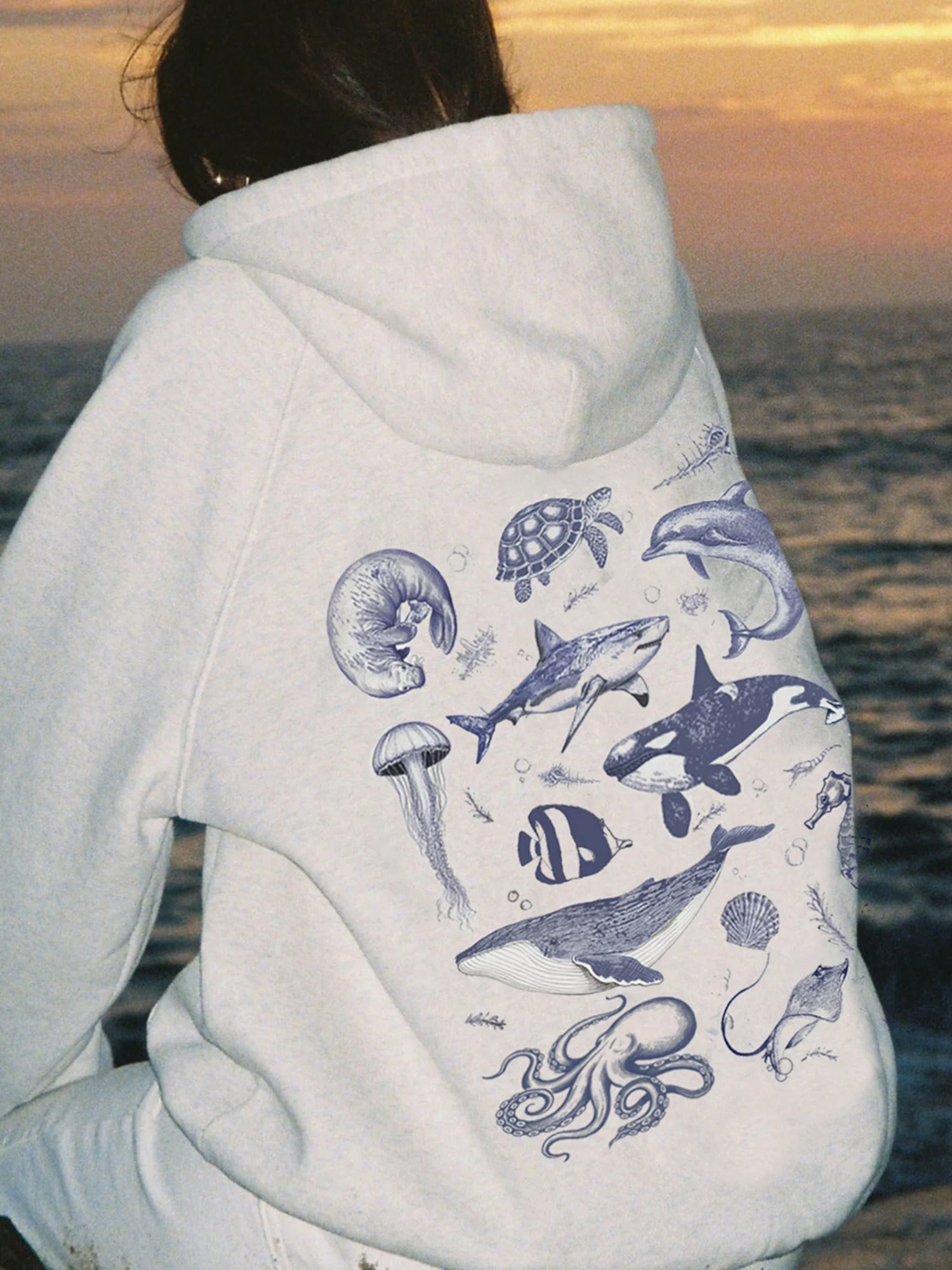 سويت شيرت نسائي كبير الحجم بغطاء للرأس، بلوفر أنيق بطباعة المحيط بأكمام طويلة لملابس الشاطئ والراحة اليومية في الخريف