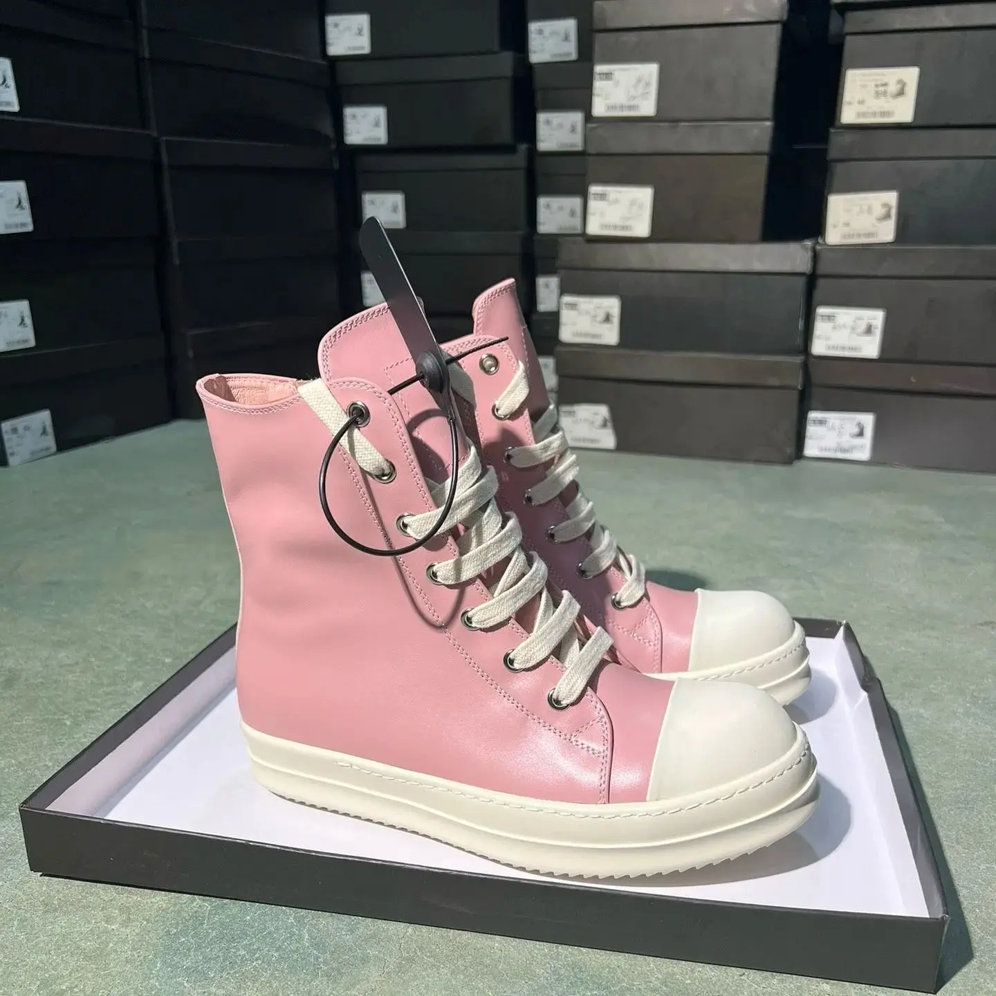 Ricks Men Shoe Ice Pink Leather High Top Shoe Lace Up Owens Women Sneaker Casual Shoe Owens Design Cowhide Shoes Sneakers