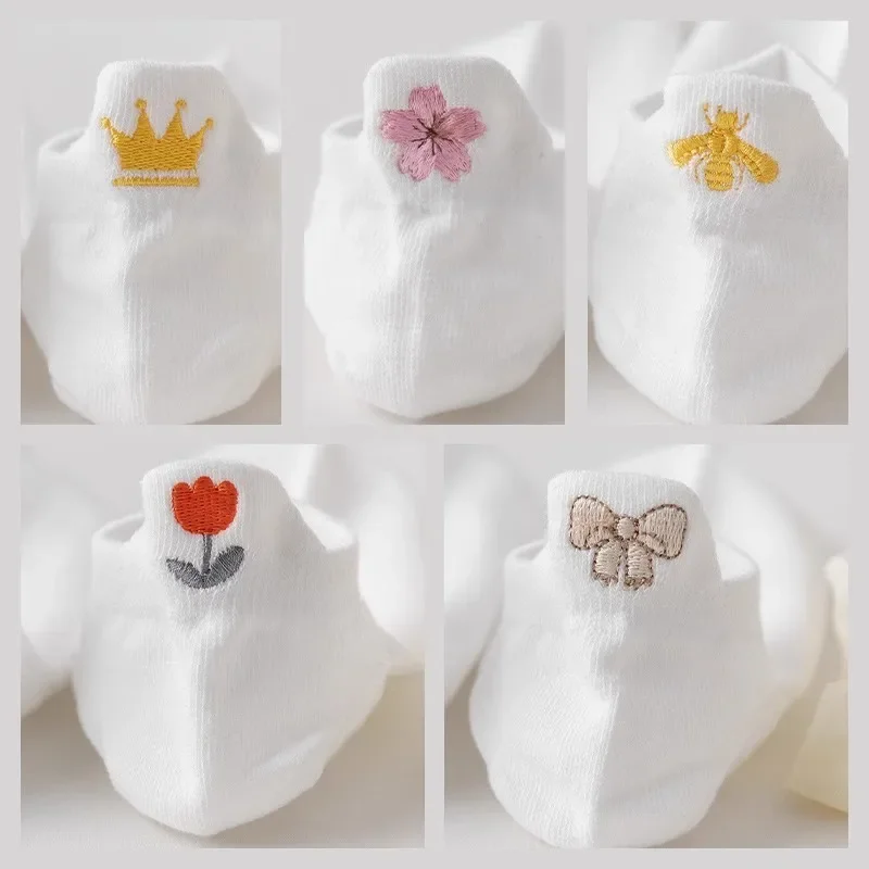 

양말 Sweet Embroidered White Short Socks for Women Thin Japanese Design Cute Low Tube Shallow Sock Student Preferred Funny Socks