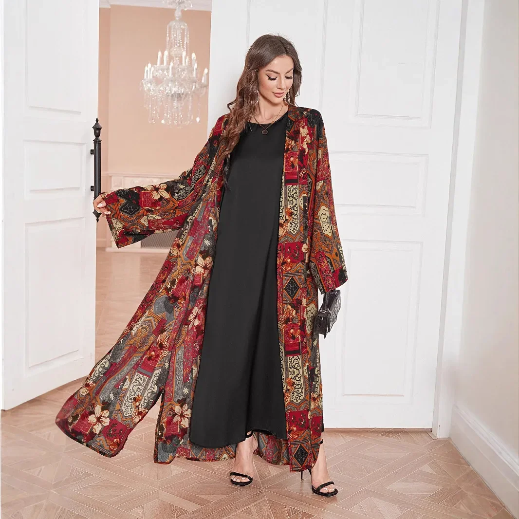 أردية نسائية مطبوعة غير رسمية عصرية أنيقة مطبوعة فضفاضة ملابس نسائية شالات 2025 عباية إسلامية موضة جديدة في الشرق الأوسط