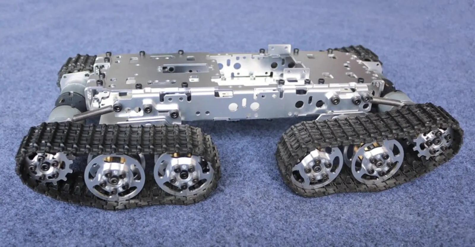 Podwozie robota czołgu STEM z amortyzacją, gąsienicami i silnikiem DC, przezwyciężające przeszkody, samochód do driftu, zestaw DIY, części do zabawek