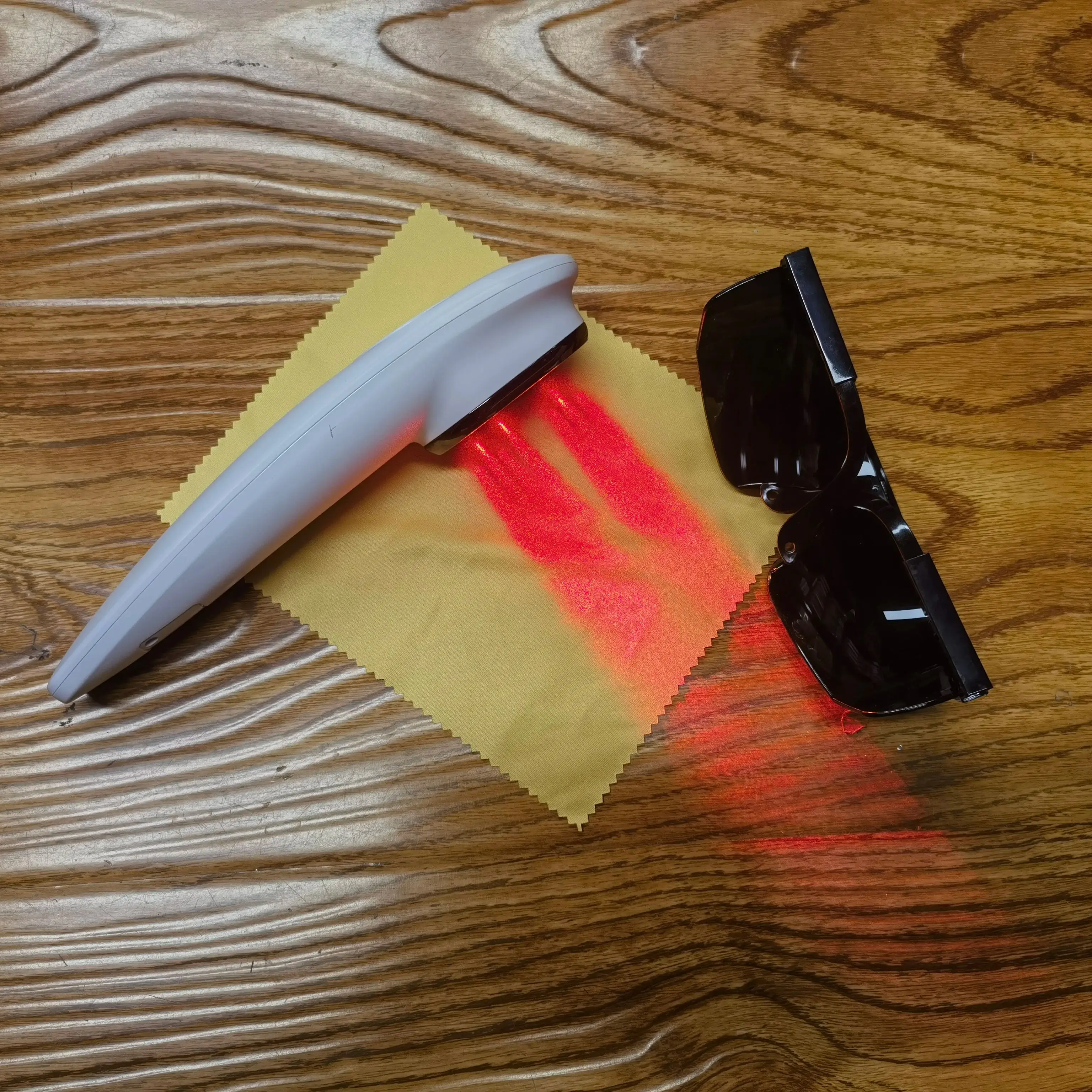 

650 + 808 нм LLLT светотерапевтическое устройство, холодное лазерное лечение, инфракрасный свет для облегчения боли, спины, плеч, артрита, растяжения