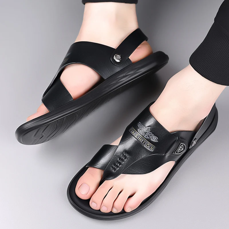 Summer Outdoor Men\'s  Breathable Leisure Beach Shoes Sandals Brand Fashionable Comfortable Non Slip Soft Sole Clip Toe Slippers