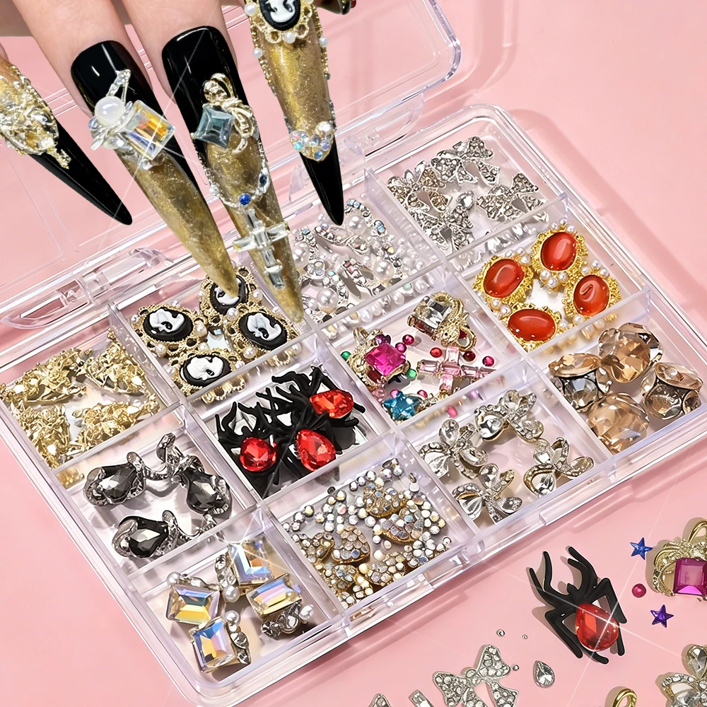 conjunto-de-decoracoes-de-unhas-3d-goticas-com-12-grades-aranhas-cruzes-borboletas-e-coracoes-para-manicure-diy-e-uso-em-salao-de-beleza