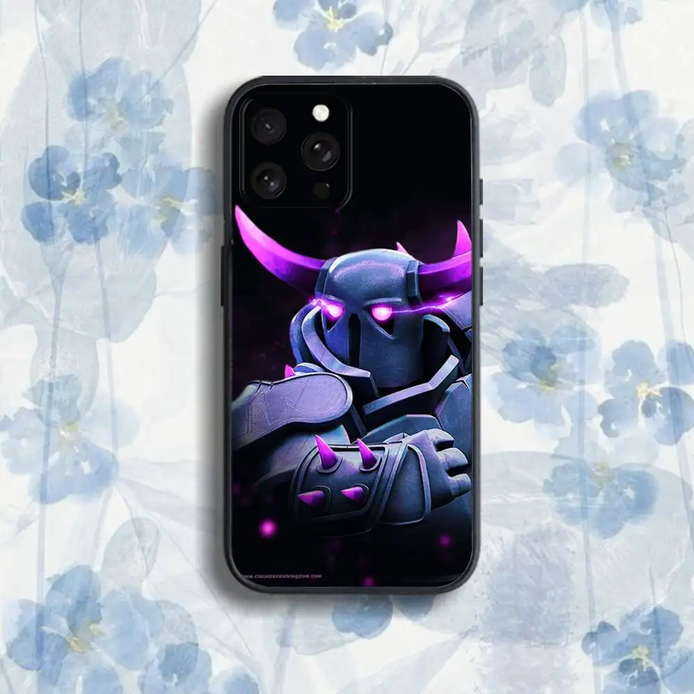 クールなP-PEKKA-esゲームフォンケース iPhone 17、16、15、14、13、12、Pro、Max、Plus、E、SE4、Air、Mini対応 ブラック ソフトボックス