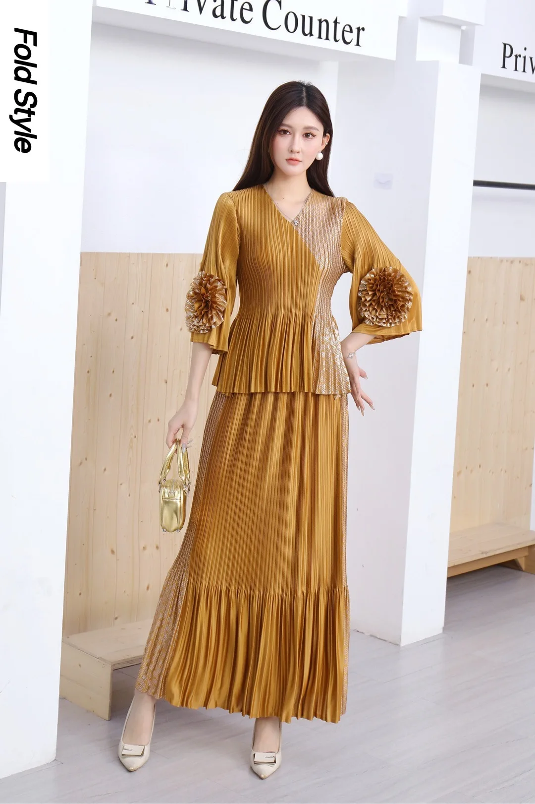 

Miyake 2025 бронзовый свободный костюм, модный свободный костюм с v-образным вырезом, элегантная темпераментная плиссированная женская одежда, комплект из двух предметов