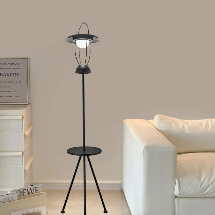 Luce solare da prato Lampada da giardino per terrazza impermeabile per esterni Lampada da giardino con supporto per fiori Lampada da pavimento Luce ambientale per prato