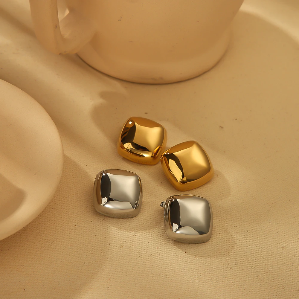 

Fashion Women Elegant Vintage Waterproof 18K Gold Plated Stainless Steel Earrings Chunky Geometric Smooth Square Stud Earrings