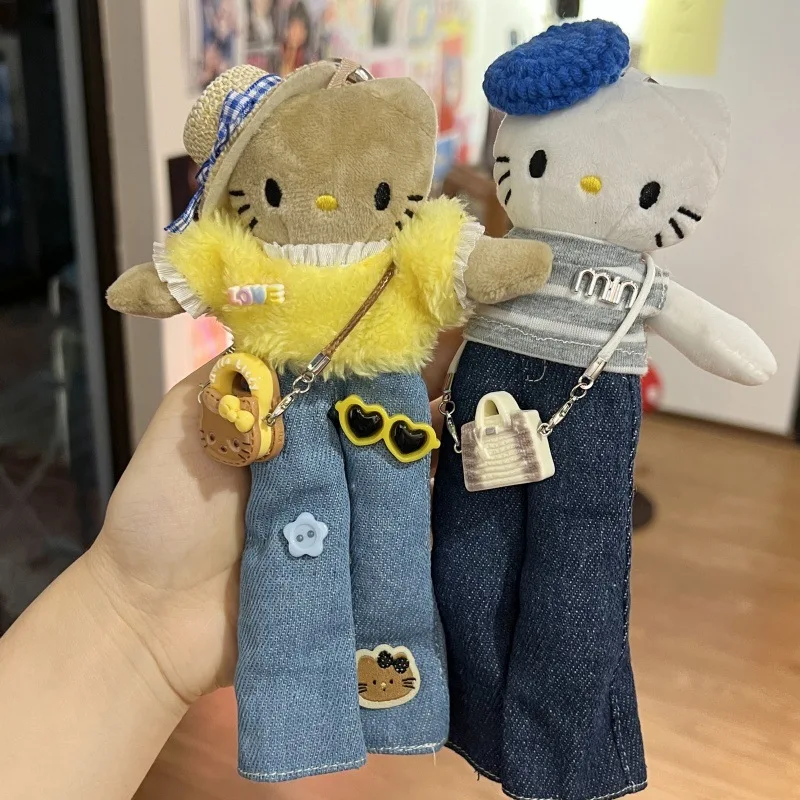سانريو كارتون مرحبا كيتي سيقان طويلة كيتي حقيبة سحر لطيف الجينز معطف غامض سيدة نمط أفخم سلسلة مفاتيح من الكرتون هدية الكريسماس