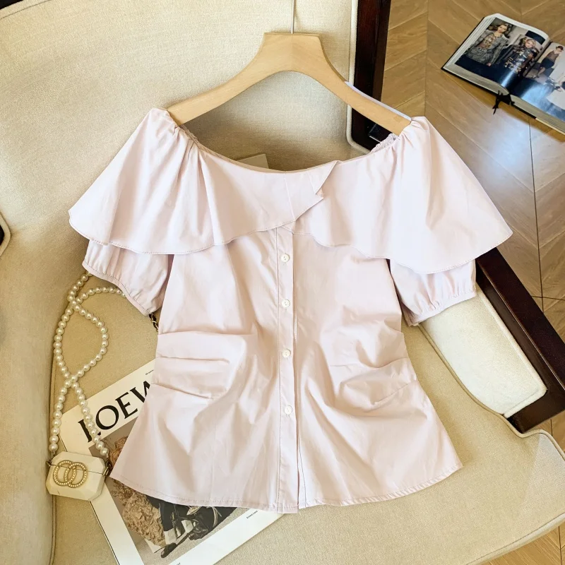 

Gentle Wind Lace Trim Shoulder Bridesmaid Shirt Women's Summer Design Sense Elegance Pleated Short Sleeve Top Cotton Polyeste...