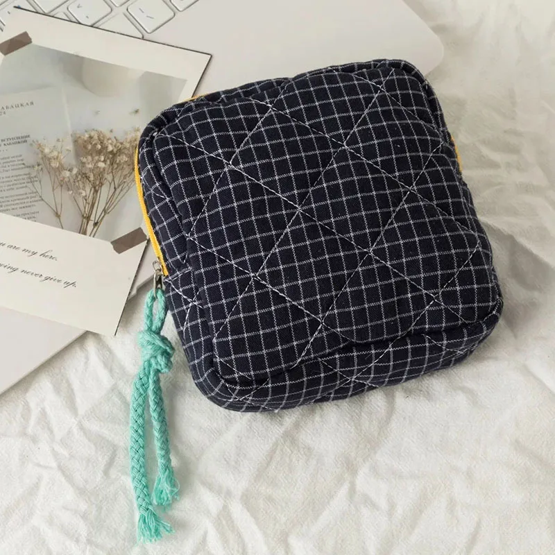 

Ladies Makeup Bag Tampon Holder Organizer Case Women Tampon Storage Bag Case Sanitary Pad Pouch Napkin Cosmetic Bags Organizer