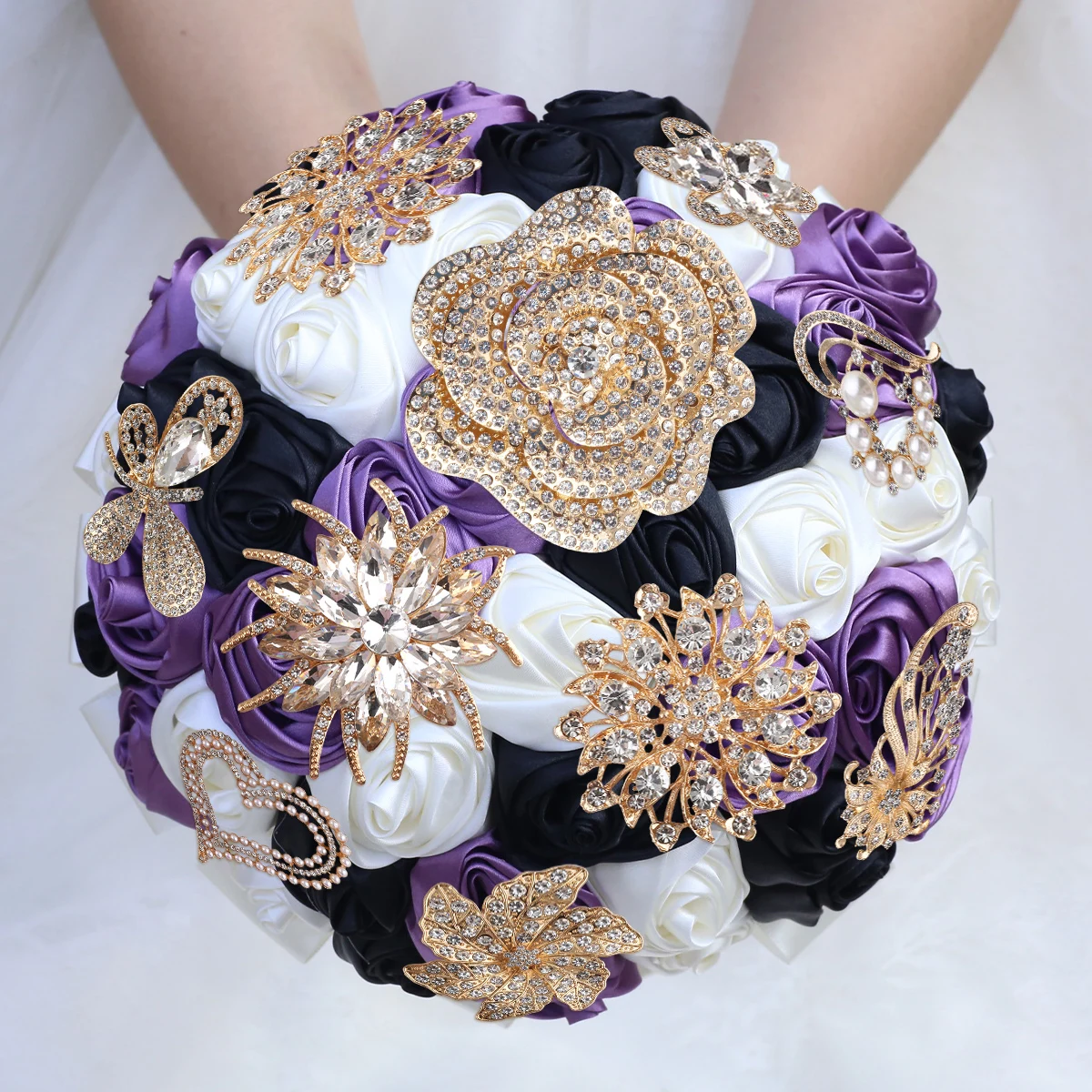 

Bride Wedding Luxury Crystal grape Purple imitation rose hand bouquet of floral ribbon bridesmaids church wedding bouquet W910