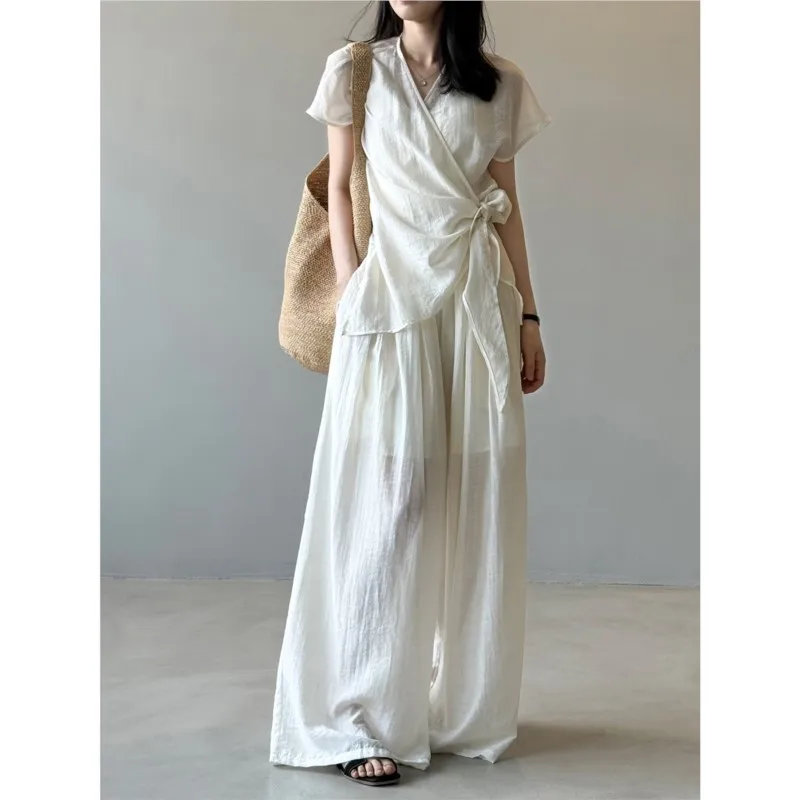 

Johnature Simple Atmospheric V-neck Shirt Loose Wide-leg Pants Two-piece Summer New Korean Casual Women Trouser Sets