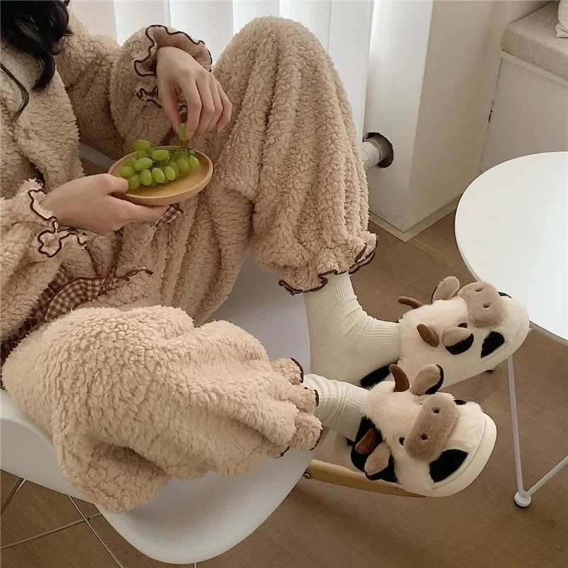 Cute cow cotton slippers winter fashion furry slippers girls indoor home warm plush shoes couple shoes 2024 new cotton slippers