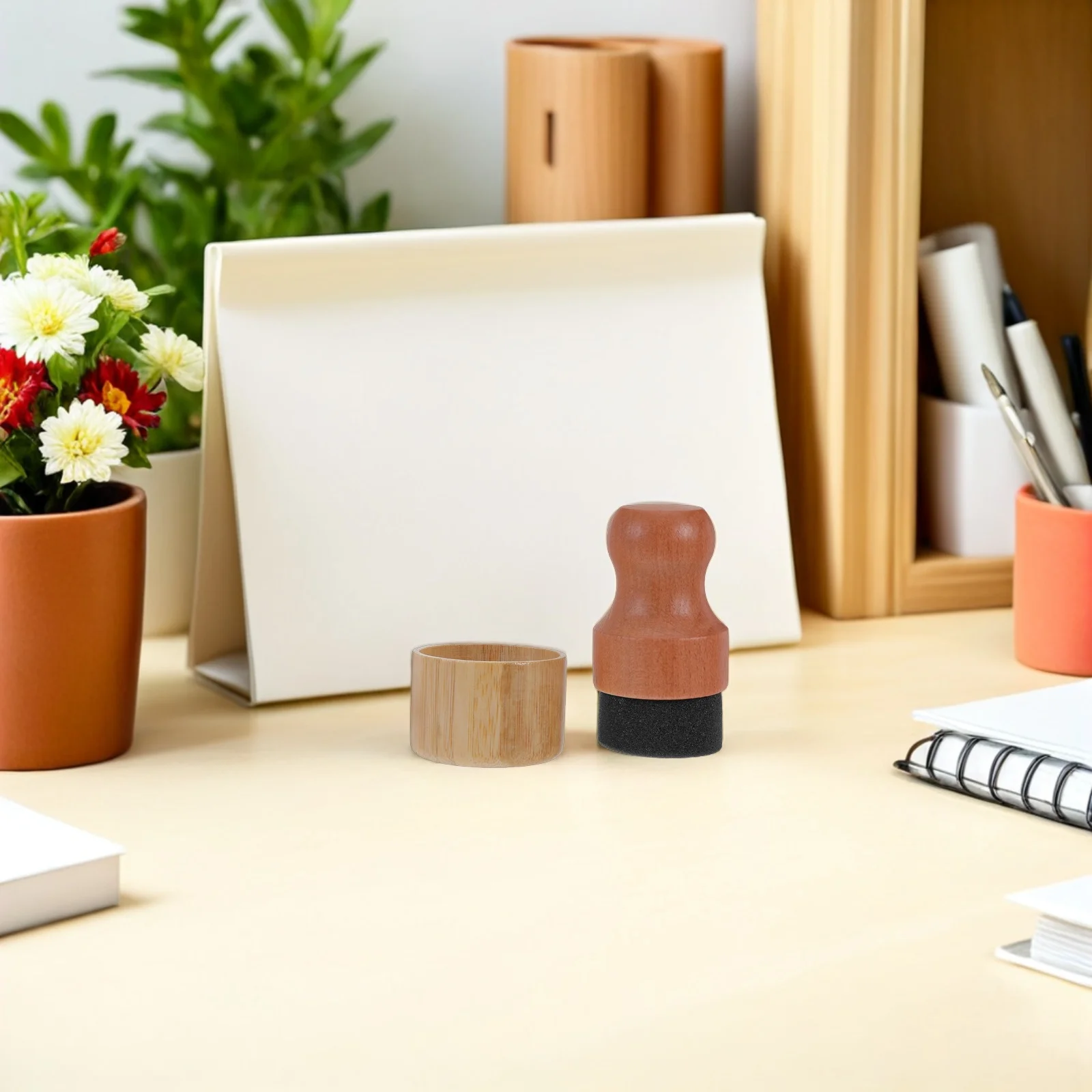 2Set Artist Sponge Applicator Kit for Precise Paint Wax Application Ergonomic Non Slip Bamboo Handle for Extended Craft Sessions