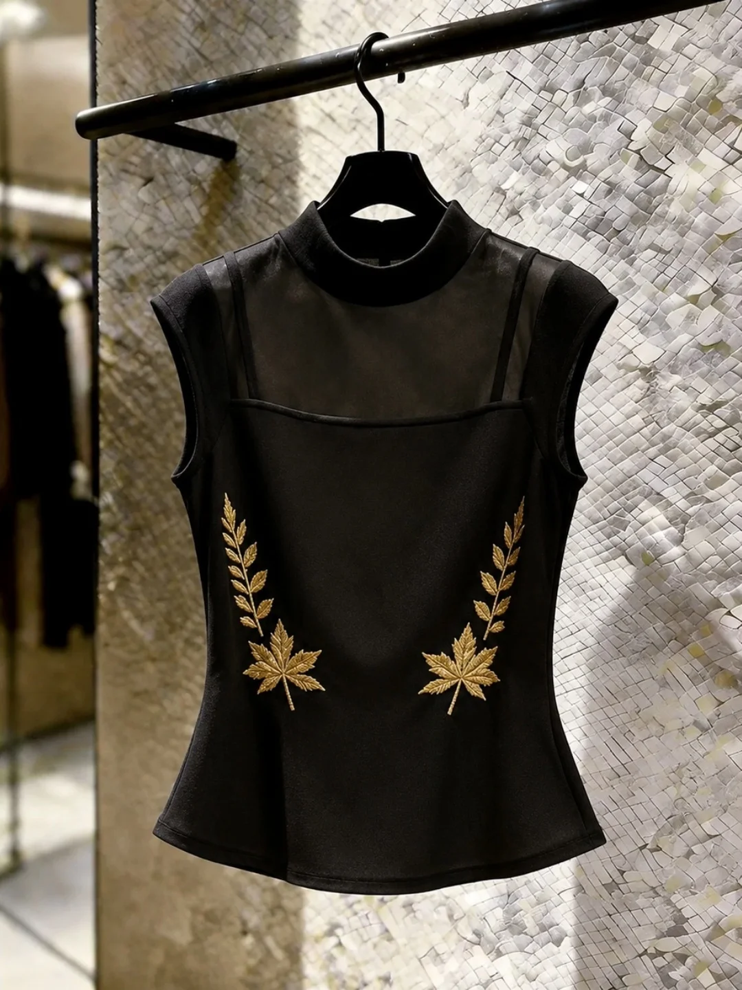 

Elegant Embroidered Sleeveless Vest Women's Slim Fit Versatile Summer New Style Poet Commute Korean Style Silk Top