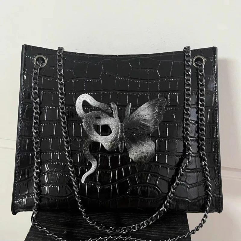 

Original Designer Brand New Commuter Bag Large Capacity Shoulder Cross-body Handbag Snake Butterfly Bags for Women