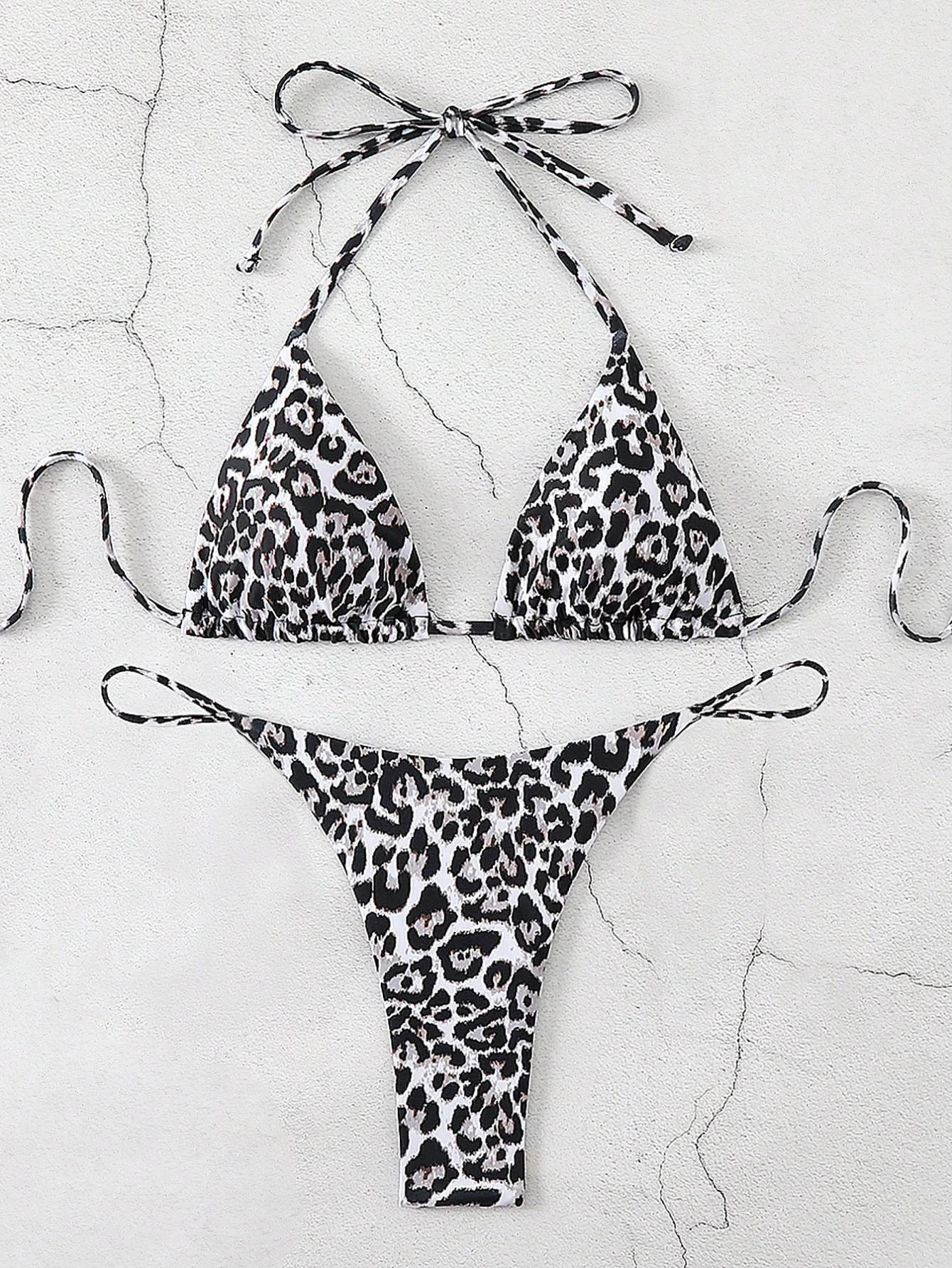 ladies leopard print european and american sexy split swimsuit bikini hot spring beach vacation with chest pad