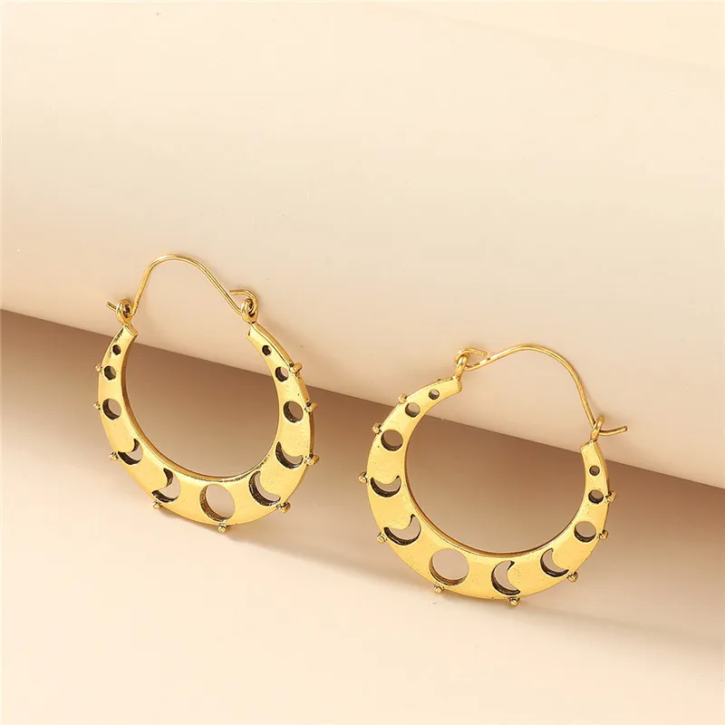 Vintage Ethnic Alloy Hollow Heart Earrings For Women Carved Pattern Star Moon Geometric Hoop Earrings